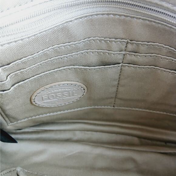 Fossil ZB5430 Erin Beige Small Top Zip Crossbody Purse Gold Hardware - Picture 6 of 8